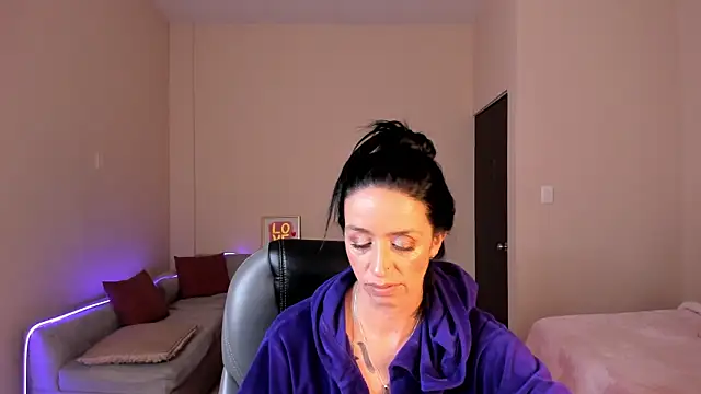 Kristen_Garner: онлайн-секс-чат
