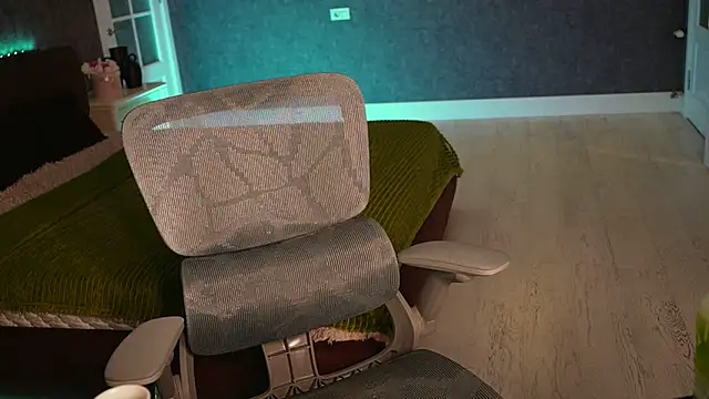 LisaElfy – Naživo XXX chat