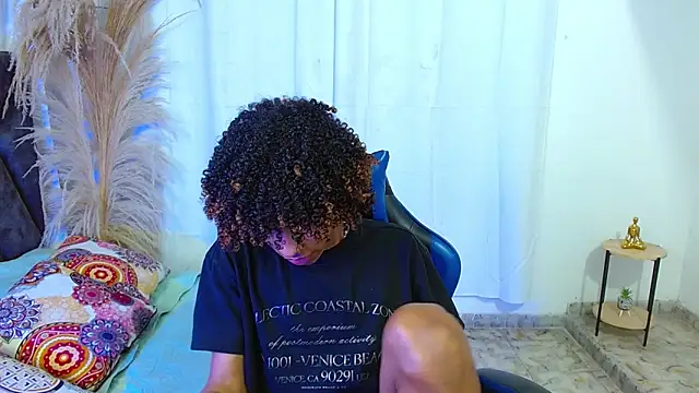 angelll18_'s Webcam Show