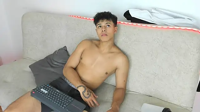 _Alex_Colton 라이브 XXX 채팅