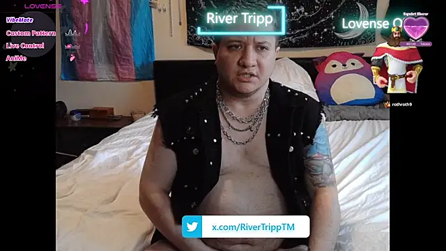XXX chat uživo modela RiverTripp