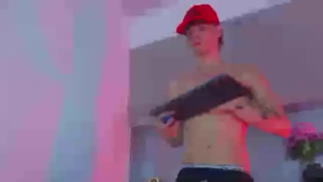 nova_salvatore 在線直播表演