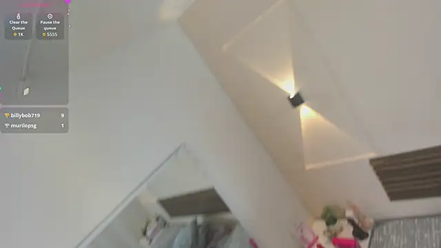 mia_gold_'s Live XXX Chat