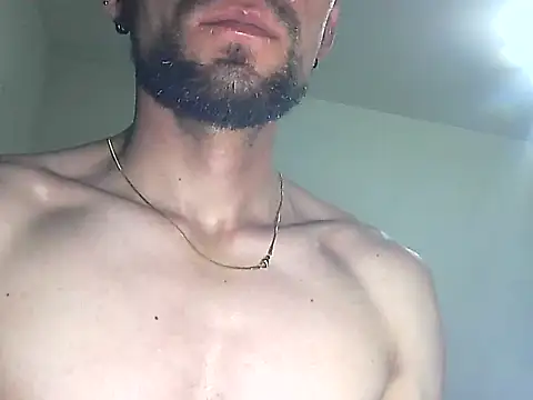 thomas2wood 即時 XXX 聊天