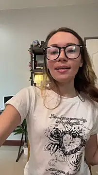 Chat XXX en directo de Mini_girl_do_it_better