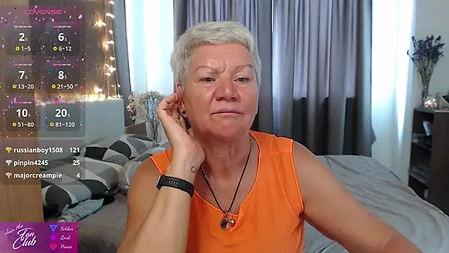 roxana_brooks: онлайн-секс-чат