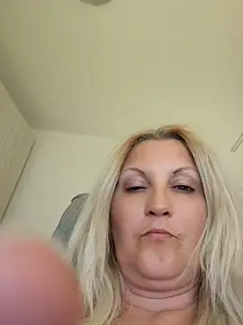 Chat XXX Live Divineblond