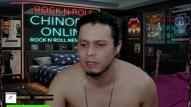 chino_roz's Live XXX Chat