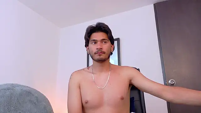 Elian_savoy's Webcam Show