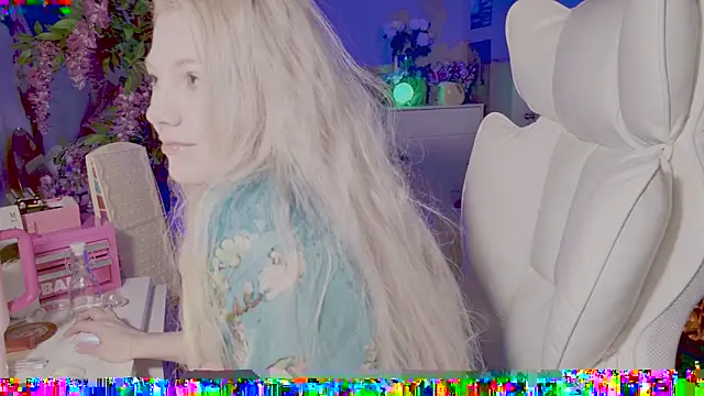 Talulaa: вебкам-шоу