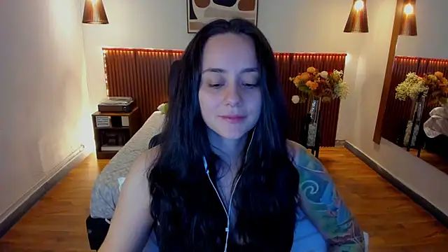 KatherineBondのライブXXXチャット