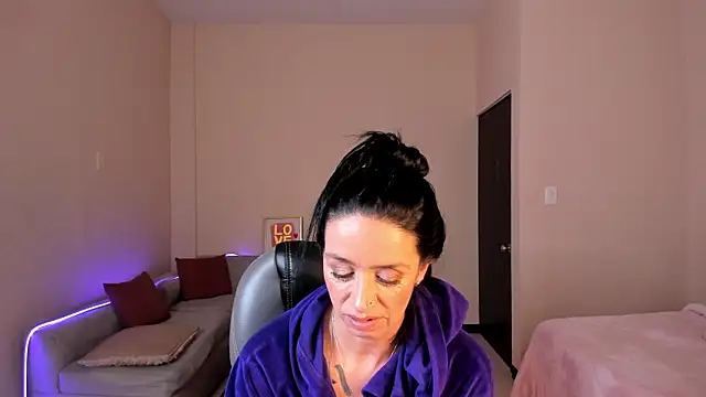 Kristen_Garner Webcam-Show