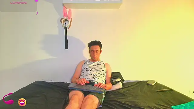 JeremmyAndStacy's Live XXX Chat