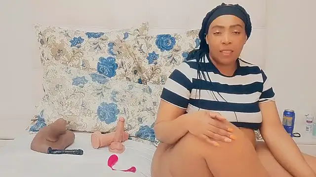 แชท XXX สดของ GiantBootyMilf