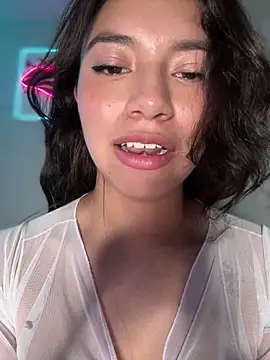 CocoaGigiMuse's Live XXX Chat