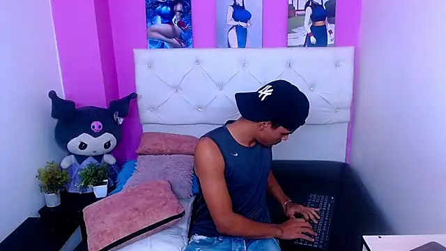 Angel_foxc13 Webcamshow