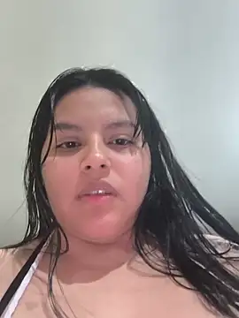 Hinae_'s Live XXX Chat