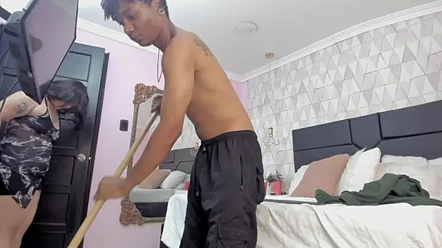 Chat +18 de dafne_and_erick_ ao vivo