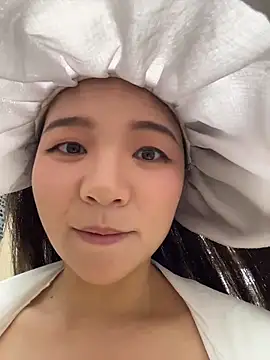 xiaochengzi505 在線直播表演