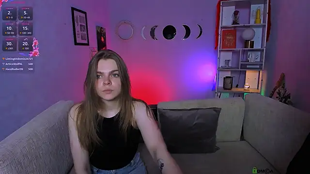 rebecca_smile Chat XXX in diretta