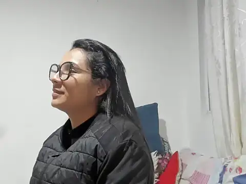 Chat +18 de catalinamor ao vivo