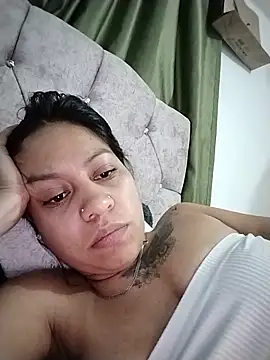 Chatroom XXX en direct de Tiphanydirty3