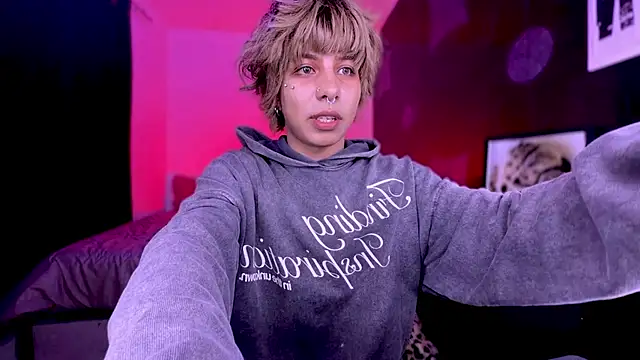 Aronn_44's Live XXX Chat