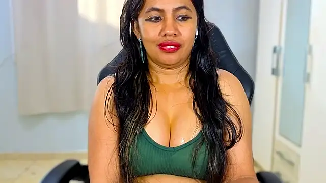 Chatroom XXX en direct de FannyXhot