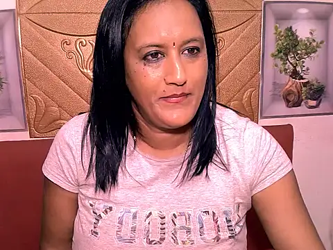 Indiansexyboobs18: απευθείας συνομιλία ΧΧΧ