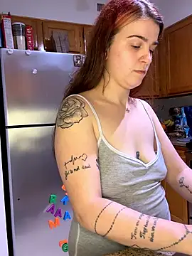 joeystaciee: διαδικτυακό σόου στην κάμερα