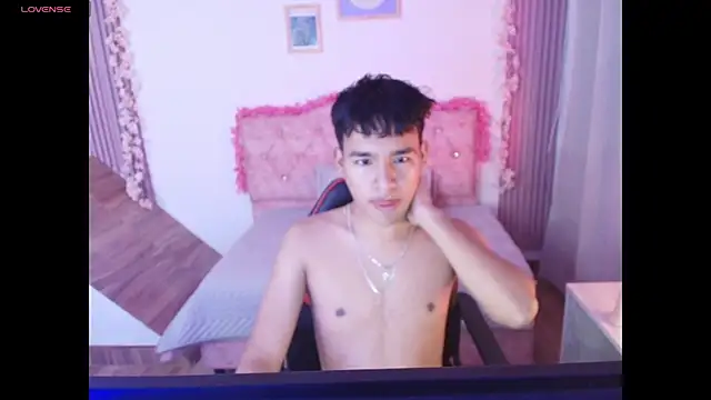 noa_hot69 即時 XXX 聊天
