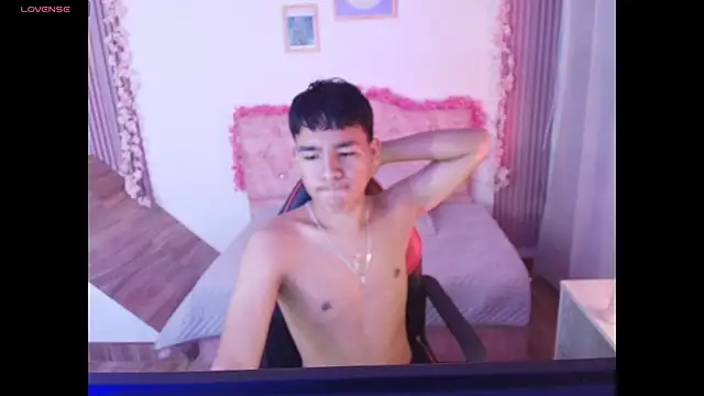 โชว์เว็บแคมของ noa_hot69