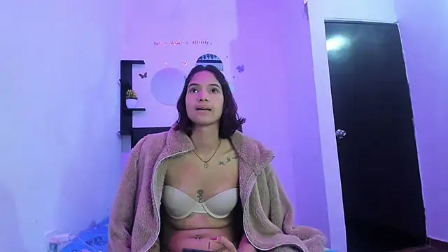 sapphire_brown20's Live XXX Chat