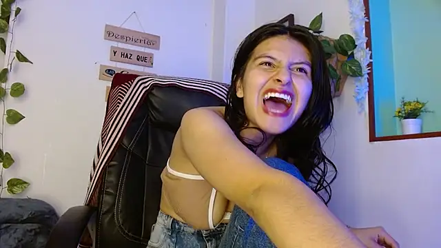 Jennal-Guerrero's Live XXX Chat