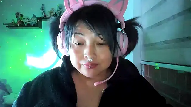 Chat +18 de Shaddycute_ ao vivo