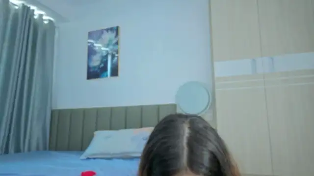 sweety_vikky Adlı Modelin Canlı XXX Sohbeti