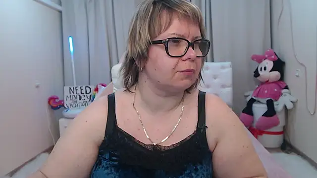 Вебкам-шоу BonnnyBoobsy