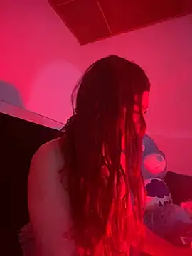 Pokazy przed kamerką – Mia_Frank__