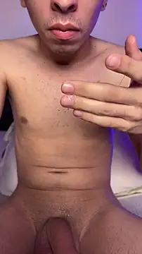 michaell_twinkk's Webcam Show