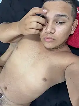 Patricio_02's Webcam Show