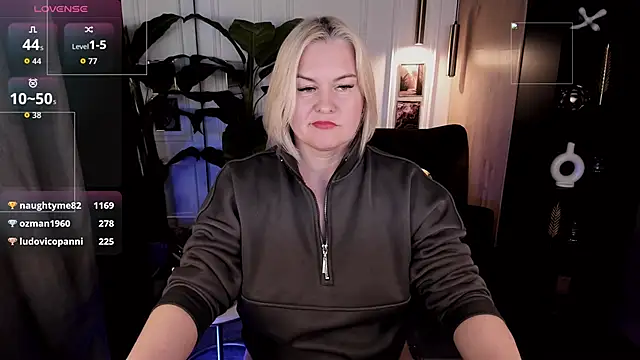 YolandaKiss Live XXX Chat