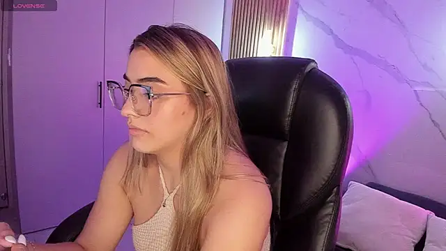 KYLIE_JONES6 Live XXX-chat