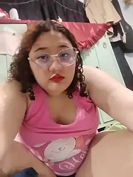 yilingandAlan13's Live XXX Chat