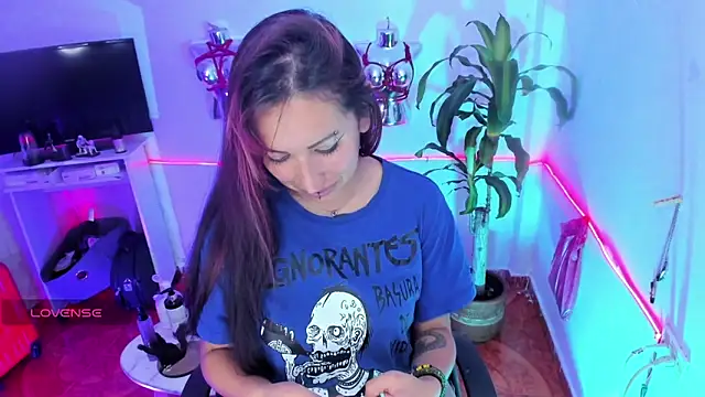 LucyStrike_ Webcamshow
