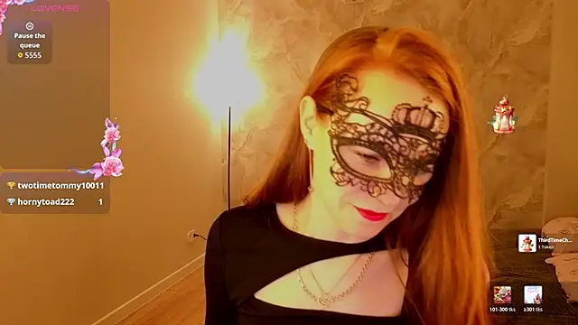 Margo_Kelly Pertunjukan Webcam
