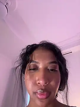 IamCrystal2 webkamerás műsora