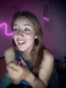 Chat +18 de LuisaLean ao vivo