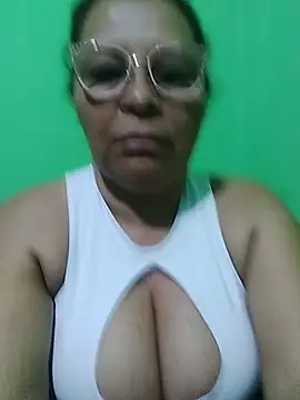 Amarantha25 Adlı Modelin Canlı XXX Sohbeti