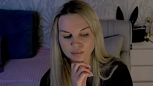 EvaRelusionJ Live XXX Chat