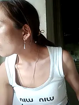 muamua99's Live XXX Chat